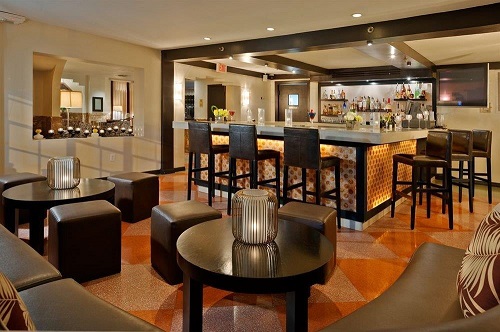 essex hotel bar